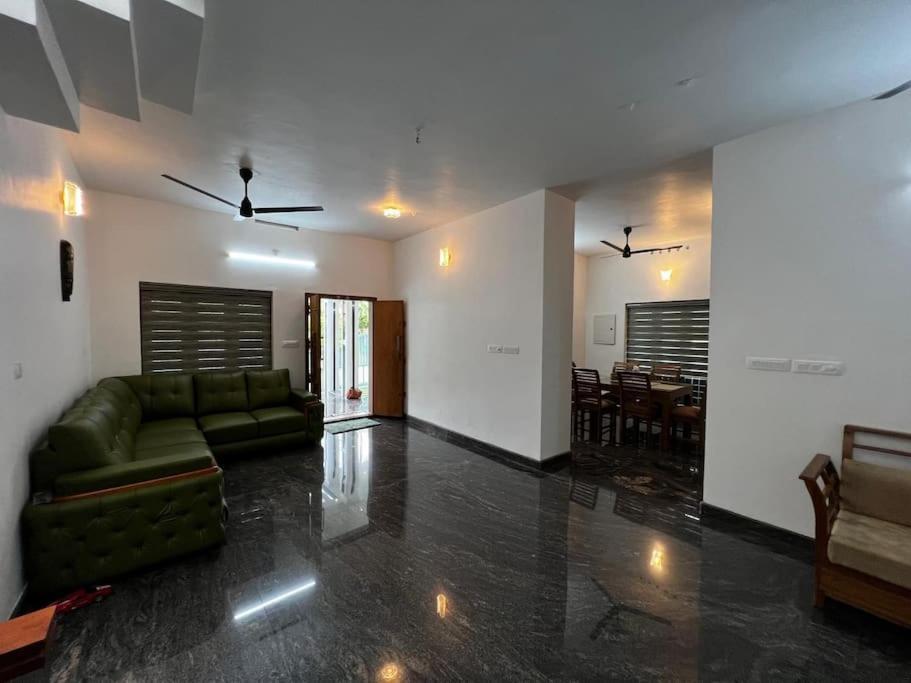 Dutch Heaven Villa Nedumbassery